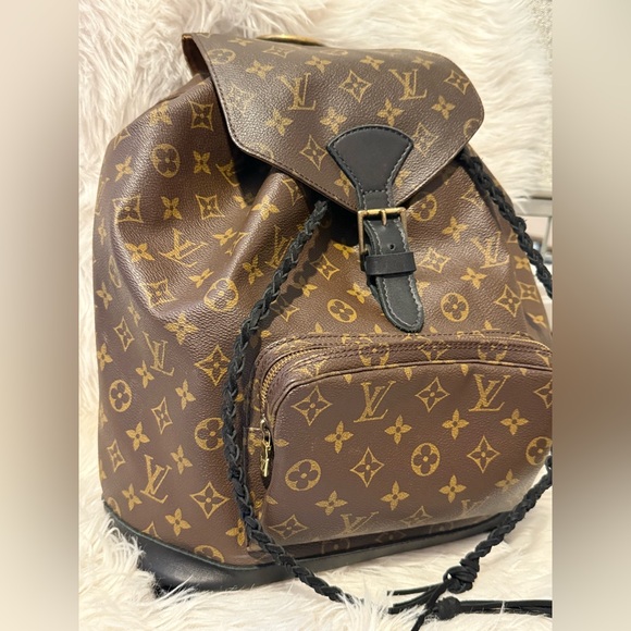 LV Vintage 100% Authentic Louis Vuitton Monogram Canvas Rucksack - Picture 4 of 16